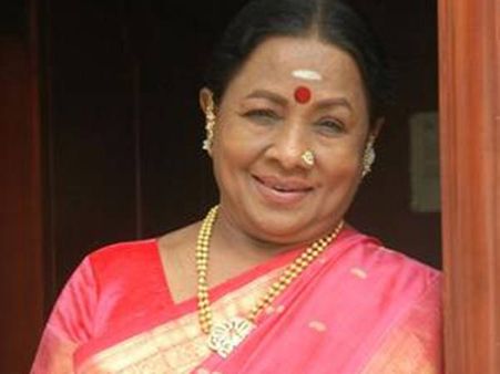 ഇന്ത്യന്‍ സിനിമയുടെ മനോരമയ്ക്ക് കണ്ണുനീരില്‍ കുതിര്‍ന്ന വിട