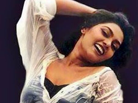 സില്‍ക്ക് സ്മിതയെ ആദ്യമായും അവസാനമായും വിവാഹം കഴിച്ചത് മധുപാല്‍ !
