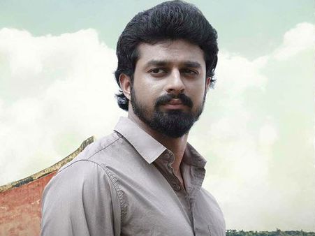 സിദ്ദിഖിന്റെ മകന്‍ ഷഹീന്‍ ത്രില്ലിലാണ്!!