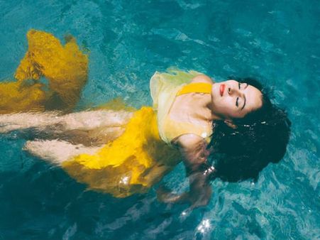 ഗ്ലാമറസ്സാകാന്‍ തന്നെ കിട്ടില്ലെന്നുപറഞ്ഞ ആന്‍ഡ്രിയയുടെ സ്വിമ്മിംഗ് ഫോട്ടോഷൂട്ട് കണ്ടാല്‍ എന്തുപറയും