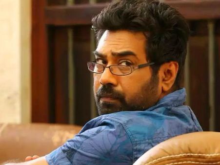 ബിജു മേനോന്‍ സെലക്ടീവ് ആകുകയാണോ??