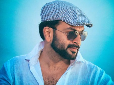 സുഹൃത്തുക്കളില്ലെന്ന് പൃഥ്വി പറഞ്ഞു, അതെന്താണെന്ന് പറഞ്ഞോ?