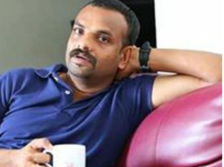 മോഹന്‍ലാലിനെ പുളുന്താനെന്നും മമ്മൂട്ടിയെ വയസ്സനെന്നും വിളിച്ചത്, പ്രായത്തിന്റെ പ്രശ്‌നങ്ങള്‍ തന്നെ