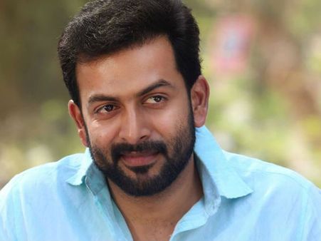 പൃഥ്വിയ്ക്ക് കൊഞ്ച് തീയലും മീന്‍ പൊള്ളിച്ചതും വലിയ ഇഷ്ടം, പായസം കിട്ടിയാല്‍ ഡയറ്റ് മറക്കും