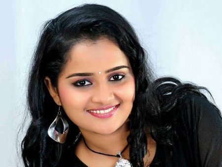 പ്രീതിയുടെ മനസ്സില്‍ ദയ ഇല്ല എന്നു വിചാരിക്കരുത്, എയ്ഞ്ചല്‍ മരിയ മനസ്സു തുറക്കുന്നു