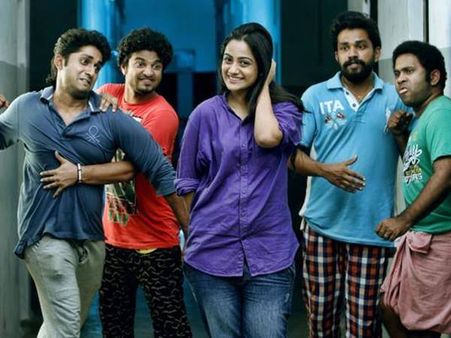 ഈ ക്രിസ്മസിന് ധ്യാനും സംഘവും ഒരു കലക്ക് കലക്കും, അടി കപ്യാരേ കൂട്ടമണി ട്രെയിലര്‍ കാണൂ