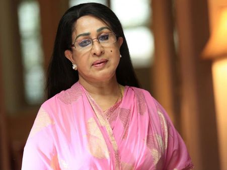 പ്രായത്തിനനുസരിച്ചുള്ള കഥാപാത്രങ്ങള്‍ ചെയ്യണം,സിമ്മിങ് സ്യൂട്ടിട്ട് അഭിനയിക്കാന്‍ വരെ പറഞ്ഞിട്ടുണ്ട്