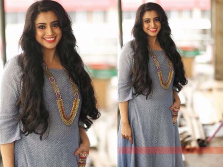സംയുക്ത വര്‍മയും പൂര്‍ണിമയുടെ ഡ്രസ്സില്‍ തിളങ്ങി