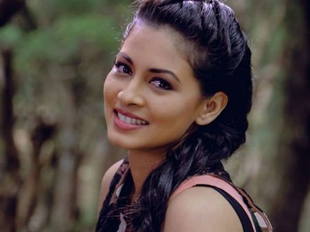 അശ്ലീല കമന്റ്: ദൈവം നിങ്ങളെ രക്ഷിക്കട്ടെ അനിയാ എന്ന് നടി പൂജയുടെ മറുപടി