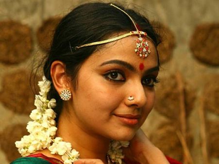 സംവൃത സുനില്‍ തിരിച്ചു വരുന്നു, ഈ വാര്‍ത്തകള്‍ ശരിയോ?