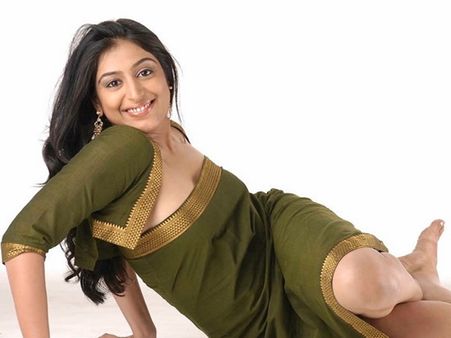 വംശീയാധിക്ഷേപത്തിന് ഇരയായിട്ടുണ്ടെന്ന് നടി പത്മപ്രിയയുടെ വെളിപ്പെടുത്തല്‍