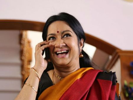 മൈ മോള്‍ ഇവിടെ സ്റ്റഡീങ്... കല്‍പന നമ്മളെ ചിരിപ്പിച്ച ചില രംഗങ്ങള്‍ ഇതാ