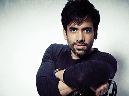 എന്തുക്കൊണ്ട് ഇത്തരം ചിത്രങ്ങളില്‍ അഭിനയിച്ചു, തുഷാര്‍ കപൂര്‍ പറയുന്നു