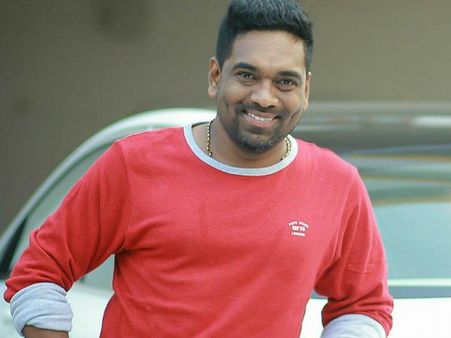 ലാലിസത്തില്‍ ഒരു ലാഭവും പ്രതീക്ഷിച്ചിട്ടില്ല; രതീഷ് വേഗ സംസാരിക്കുന്നു