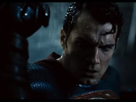 ബാറ്റ്മാന്‍ വേഴ്‌സസ് സൂപ്പര്‍മാന്‍, ട്രെയിലര്‍ കാണൂ...