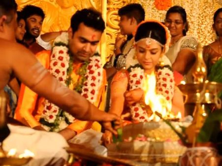 നടി രാധികയുടെ മനോഹരമായ വിവാഹ വീഡിയോ കാണൂ..