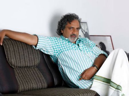 ജോയ് മാത്യു തമിഴിലേക്ക്, പേര് നിര്‍ദ്ദേശിച്ചത് പ്രഭുദേവ