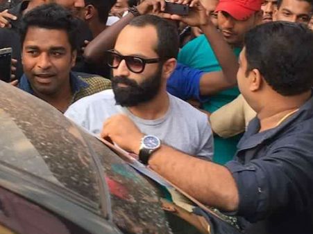 മഹേഷിനും കൂട്ടര്‍ക്കും കട്ടപ്പനയില്‍ സ്വീകരണം; നൈസായിട്ടങ്ങ് പൊളിച്ചെന്ന് ഫഹദ്