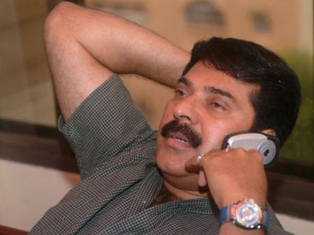 സിനിമയില്‍ എത്തിച്ച കൂട്ടുകാരനെ മമ്മൂട്ടി ഇടിച്ചു, മൂക്കില്‍ നിന്ന് രക്തം വന്നു, ബോധംകെട്ടു!!