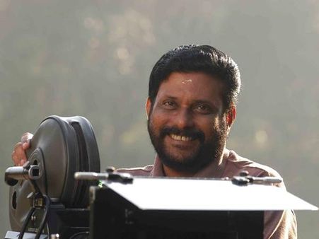 ഛായാഗ്രാഹകന്‍ ആനന്ദകുട്ടന് മലയാള സിനിമയുടെ യാത്രാമൊഴി