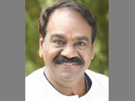 കലാഭവന്‍ മണിയും ജയറാമും ദിലീപും വേദി ഭരിക്കുന്ന കാലത്താണ് ഞാനും എത്തിയത്