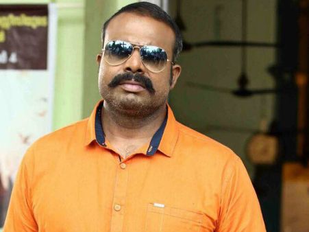 പേര് ശിഖാമണി, ഇതു കലുക്കും ചെമ്പന്‍ വിനോദ് ജോസിന്റെ ശിഖാമണി ട്രെയിലര്‍