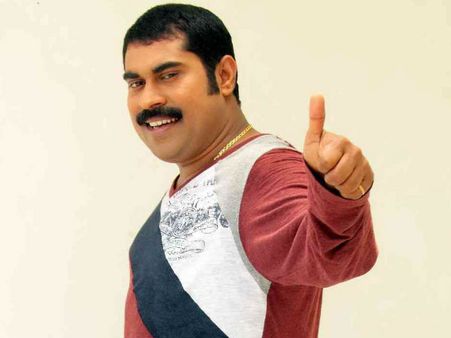 ദേശീയ പുരസ്‌കാരം നേടിയ മലയാളത്തിന്റെ മഹാപ്രതിഭകള്‍ക്ക് അഭിനന്ദനവുമായി സുരാജ്