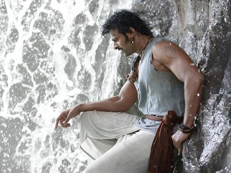കരിയറിലെ മികച്ച വിജയം, ദേശീയ അവാര്‍ഡിന് ശേഷം നായകന്‍ പ്രഭാസിന് അഭിനന്ദനങ്ങളുടെ പ്രവാഹം