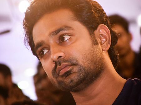 വാക്ക് പാലിക്കാന്‍ കഴിഞ്ഞില്ല, കലാഭവന്‍ മണിയോട് മാപ്പ് അപേക്ഷിച്ച് ആസിഫ് അലി