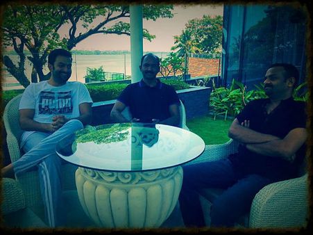കര്‍ണന്‍ ഉപേക്ഷിച്ചിട്ടില്ല, ഇതാ തെളിവ്; സുപ്രിയ എടുത്ത ഫോട്ടോ കാണൂ