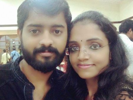 വള്ളീം പുള്ളീം തെറ്റുന്നതിന് മുമ്പേ സംവിധായകന് കല്യാണം; പറഞ്ഞില്ല എന്ന് പറയരുത്