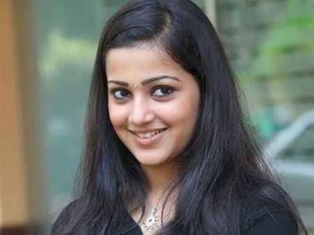 അശ്ലീല കമന്റിട്ടയാള്‍ക്ക് 'കറക്ട്' മറുപടി നല്‍കി സംസ്‌കൃതി: ഫേസ്ബുക്കും 'പൂട്ടി' ആരാധകന്‍ ഓടി