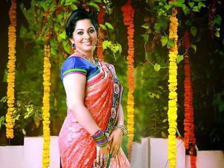 പരവൂര്‍ വെടിക്കെട്ട് ദുരന്തം, എന്തിനിങ്ങനെയൊരു ക്രൂരത, ശ്രീയ രമേഷിന്റെ ഫേസ്ബുക്ക് പോസ്റ്റ്