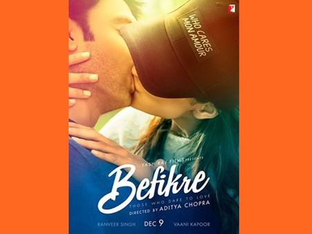 റണ്‍വീര്‍ സിങ്, വാണി കപൂര്‍ ലിപ് ലോക്, ബെഫീക്രെ ഫസ്റ്റ് ലുക്ക് പോസ്റ്റര്‍