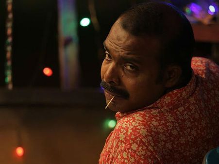 നീ എന്നെ ഉമ്മ വയ്ക്കാന്‍ പോകുവാണോ കല്പന ചേച്ചീടെ ചോദ്യം കേട്ടപ്പോള്‍ ഞെട്ടി പോയി