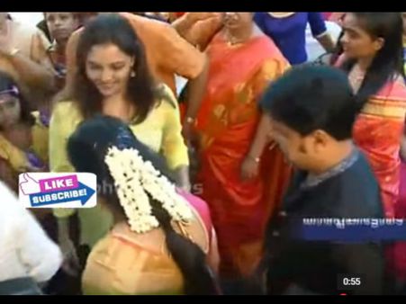വേര്‍പിരിഞ്ഞതിന് ശേഷം ആദ്യമായി മഞ്ജു വാര്യരും ദിലീപും നേരില്‍ കണ്ടപ്പോള്‍; നോക്കൂ