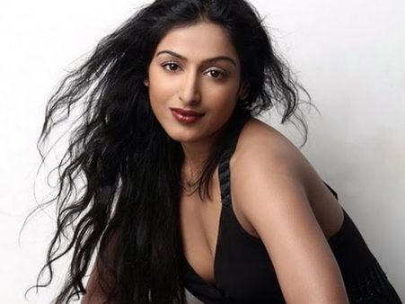 രഞ്ജന്‍ പലിത്തിൻറെ ചിത്രത്തിലൂടെ പത്മപ്രിയ സിനിമയിലേക്ക് തിരിച്ചു വരുന്നു