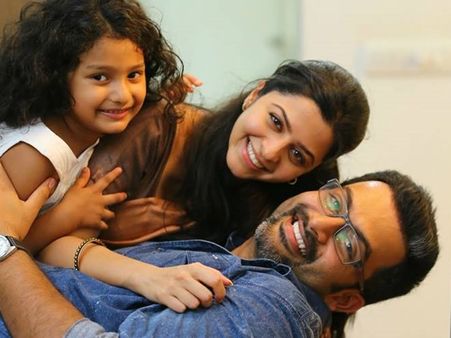 നിരൂപണം; ജയിംസ് ആന്റ് ആലീസ് പുതിയൊരു അനുഭവം