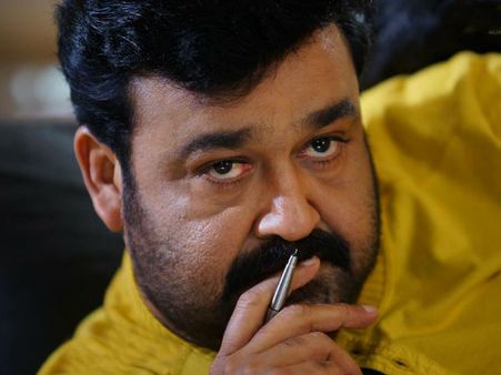 കേണല്‍ പദവി ദുരുപയോഗം ചെയ്തു; മോഹന്‍ലാലിനെതിരെ കേസ്