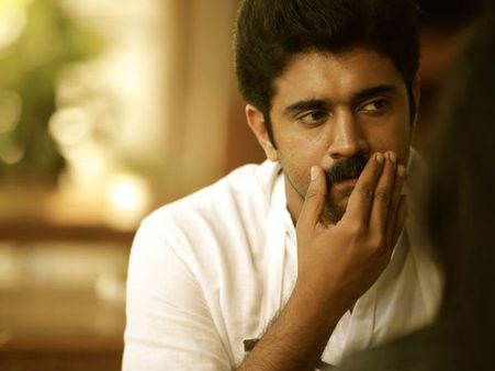 നിവിന്‍ വിദ്യാര്‍ത്ഥി നേതാവാകുന്നു, ഗിരിയെ പോലെയോ?
