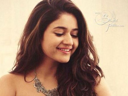 രഹസ്യ വിവാഹം കഴിഞ്ഞോ; പൂനം ബജ്വ പറയുന്നു