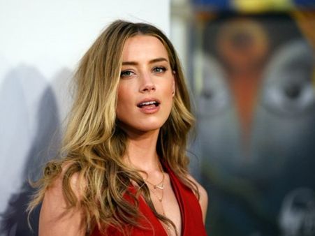 വിവാഹമോചനം കോടതി വരെ എത്തി, ആംബേര്‍ ഗര്‍ഭിണിയാണെന്ന് റിപ്പോര്‍ട്ടുകള്‍