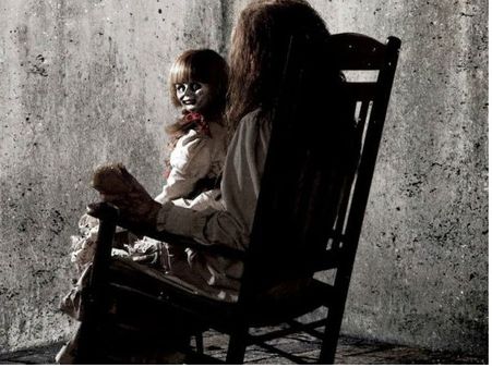 കോണ്‍ജറിങ് 2 കാണുന്നതിനിടെ മരിച്ചയാളുടെ മൃതദേഹം കാണാനില്ലന്നോ?