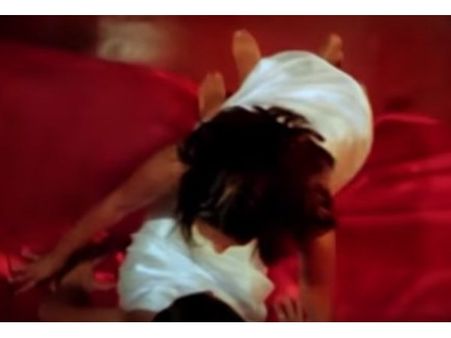 മലയാളത്തിലെ ആദ്യ ഹോമോ സെക്ഷ്വാലിറ്റി ചിത്രം ഏത്? ഹോമോസെക്ഷ്വാലിറ്റി തുറന്ന് കാട്ടിയ ചിത്രങ്ങള്‍