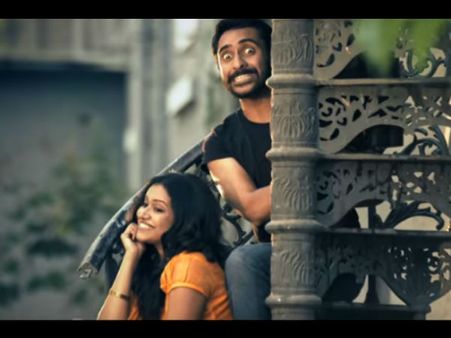 ലോകത്തുള്ള എല്ലാ മലയാളി ചെക്കന്മാരും പെണ്‍കുട്ട്യോളും ഇത് കാണണം, കേള്‍ക്കണം!!