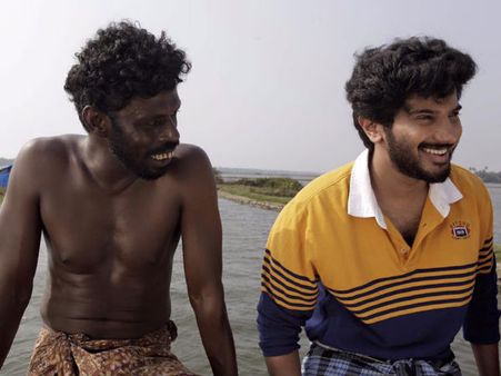 ഇതുപോലെ കണ്ടിട്ടുണ്ടോ, കമ്മട്ടിപ്പാടത്തിന്റെ വിജയം ആഘോഷിച്ചത് ഇങ്ങനെ