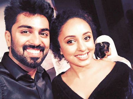 നടു റോഡില്‍ വച്ച് പേളി ജിപിയ്ക്ക് കൊടുത്ത പിറന്നാള്‍ സമ്മാനവും പണിയും നോക്കണേ...