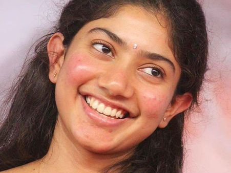 പെണ്‍കുഞ്ഞിനെ പ്രസവിക്കണം എന്നാണ് എന്റെ ഏക ആഗ്രഹം: സായി പല്ലവി പറയുന്നു
