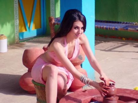 ഉഡ്താ പഞ്ചാബിന് പിന്നാലെ ഗ്രേറ്റ് ഗ്രാന്റ് മസ്തിയും ഇന്റര്‍നെറ്റില്‍