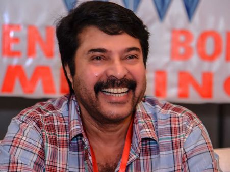 അന്ന് അമ്മയുടെ നായകന്‍, ഇന്ന് മകളുടെ നായകന്‍; അന്നും ഇന്നും മമ്മൂട്ടി ചുള്ളന്‍!!